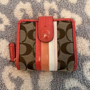 Coach Wallet Pink Patent Signature Canvas